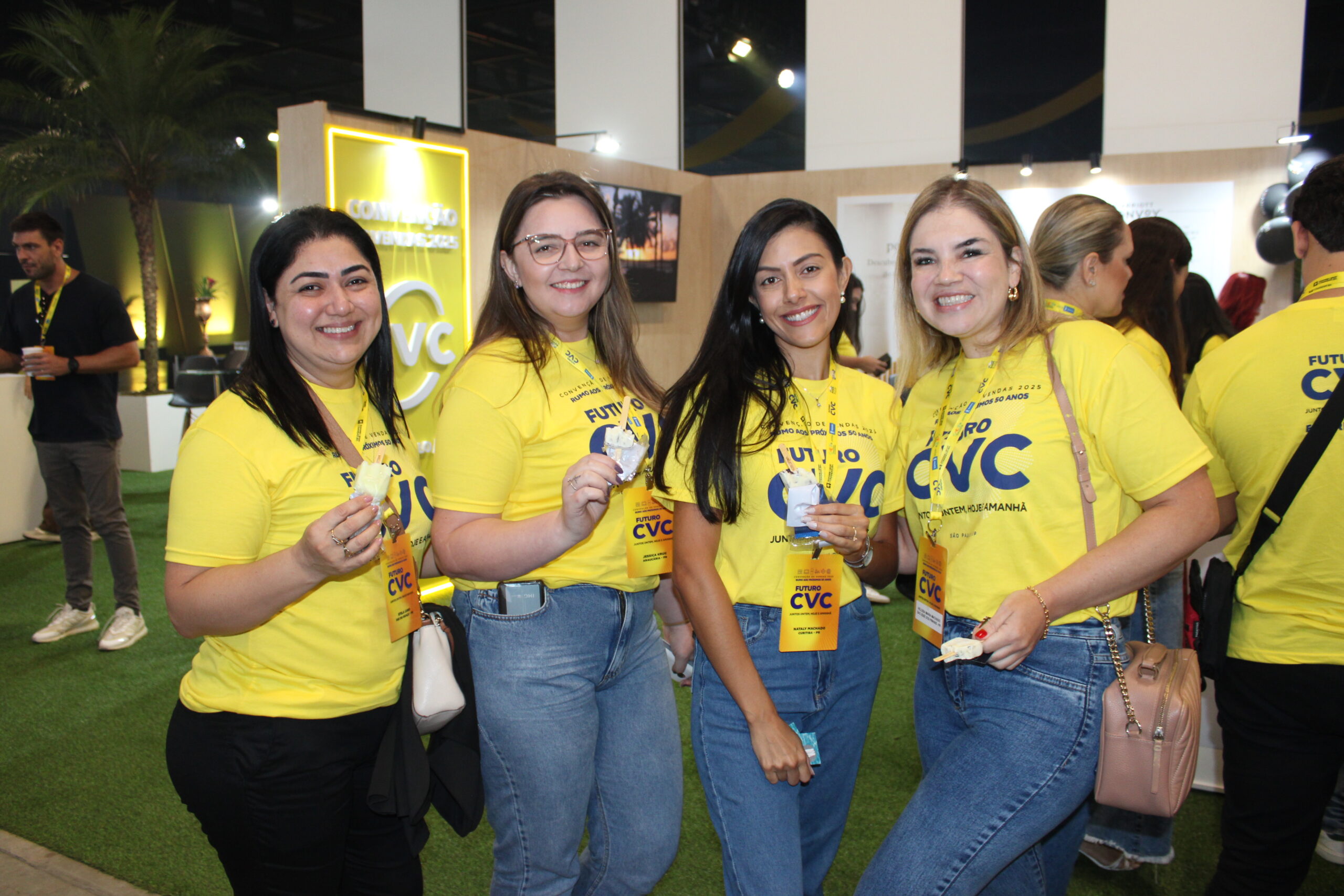 Stela Cano, Jessica Krug, Nataly Machado e Heloisa Machado Stela Cano, Jessica Krug, Nataly Machado e Heloisa Machado