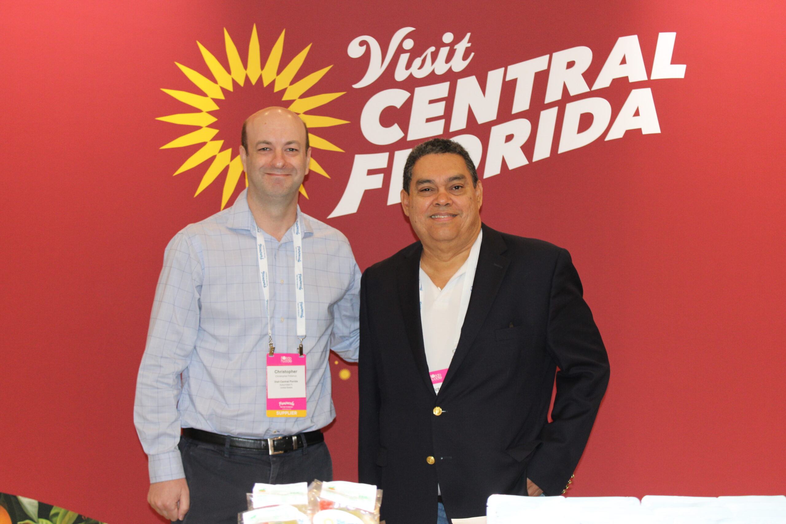 Cristopher Follenus e Victor Manjarres, do Visit Central Florida Cristopher Follenus e Victor Manjarres, do Visit Central Florida