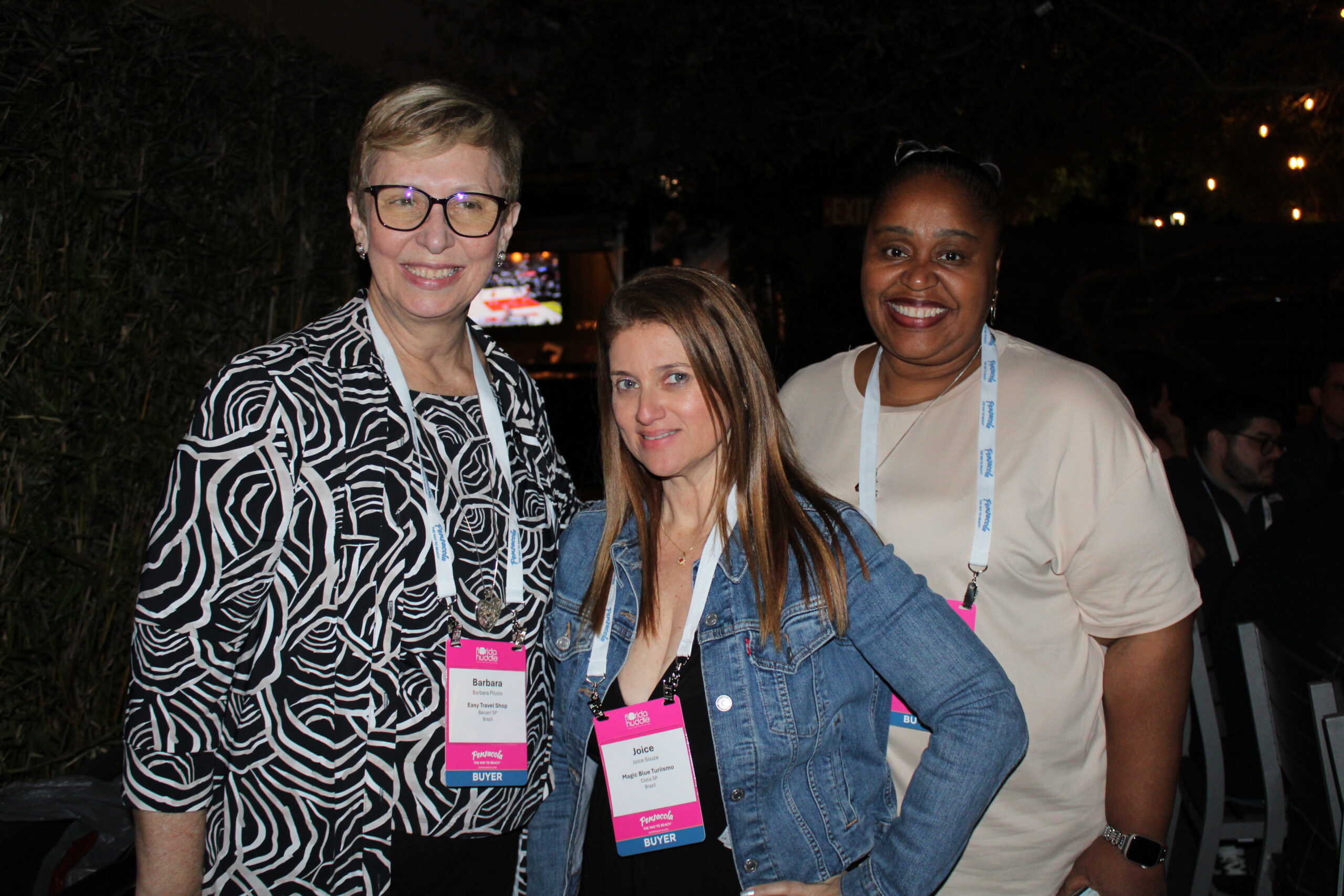 Barbara Picolo, da ETS, com Joice Souza, da Magic Blue, e Georgia Mariano, da Diversa