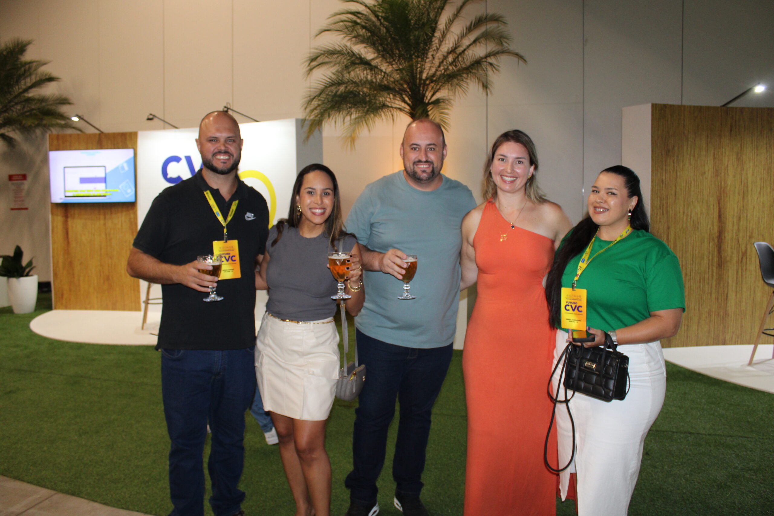 Bruno Ribeiro, Patricia Mattana, Fábio Capelini, Silvana Cedrim e Cassia Hanashiro
