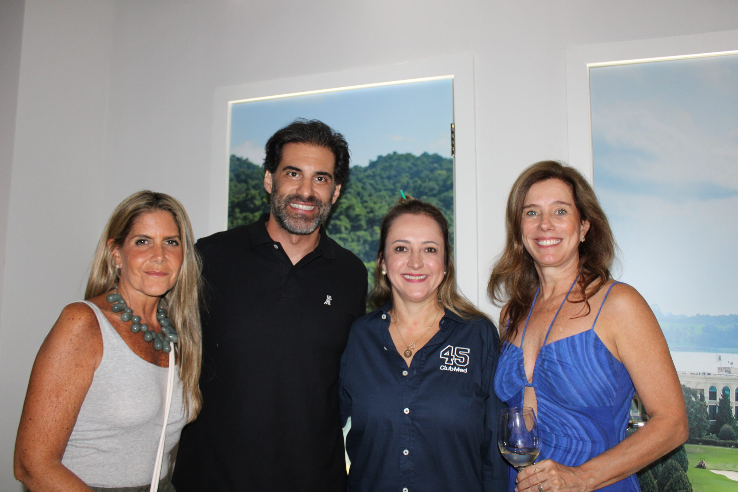 Andrea Doria, do TTW Group, Rafael Buffara e Fernanda Dominicis, do Club Med, e Andrea Belliboni, da Escape Andrea Doria, do TTW Group, Rafael Buffara e Fernanda Dominicis, do Club Med, e Andrea Belliboni, da Escape