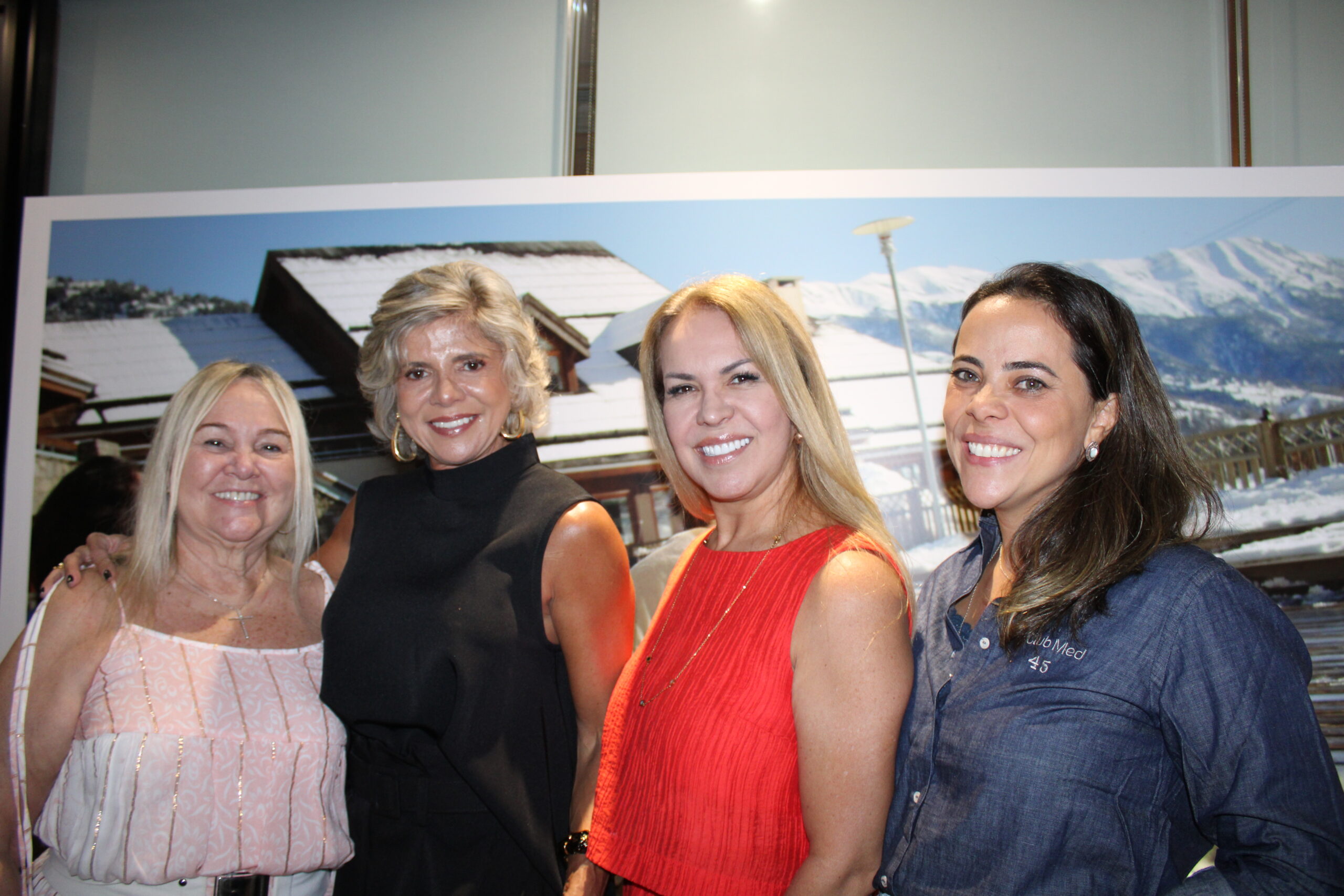 Mase Alves De Oliveira, da Mase Tour, Walquiria Morejikian, da Referencial Turismo, Patricia Regia, da RSVP Tour, e Natalia Bianco, do Club Med Mase Alves De Oliveira, da Mase Tour, Walquiria Morejikian, da Referencial Turismo, Patricia Regia, da RSVP Tour, e Natalia Bianco, do Club Med