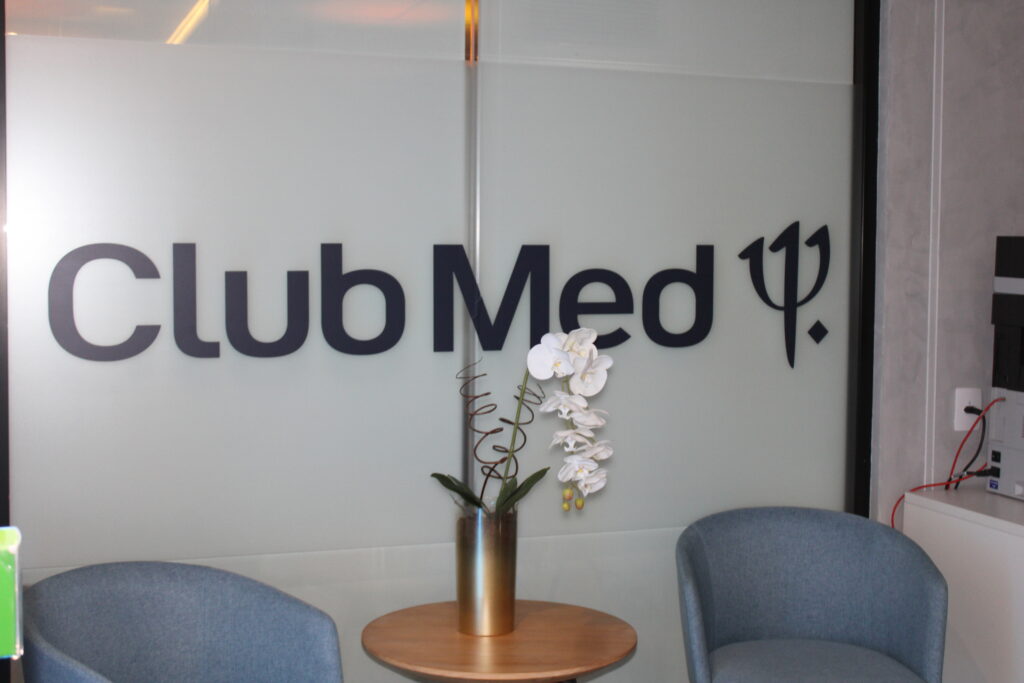 Recepção do novo escritório do Club Med