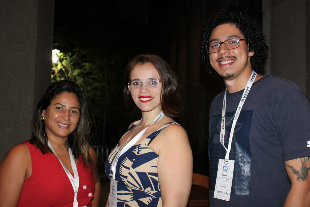 Juliana Lima, Ellen Farias da Silva e Gabriel Gonçalves, da Europlus