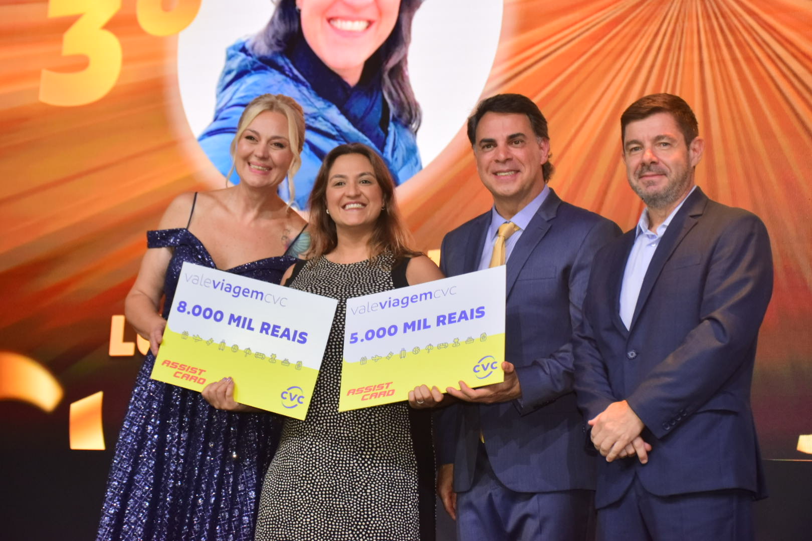 Repreentante do premiado da categoria Assist Card (Seguro Viagem): Fabio Silva, da CVC Santa Bárbara (Interior de SP)