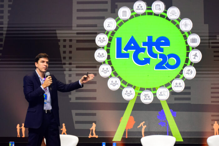 Viagens corporativas batem recorde em 2024, com R$ 131 bilhões Viagens corporativas batem recorde em 2024, com R$ 131 bilhões