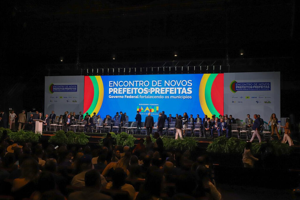 Prefeitos recebem orientações para desenvolver turismo em seus municípios 1 IMG 5360 Prefeitos recebem orientações para desenvolver turismo em seus municípios