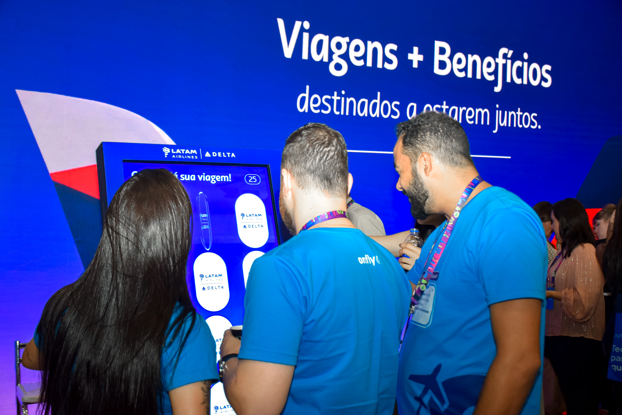 Interação no estande da Latam Interação no estande da Latam