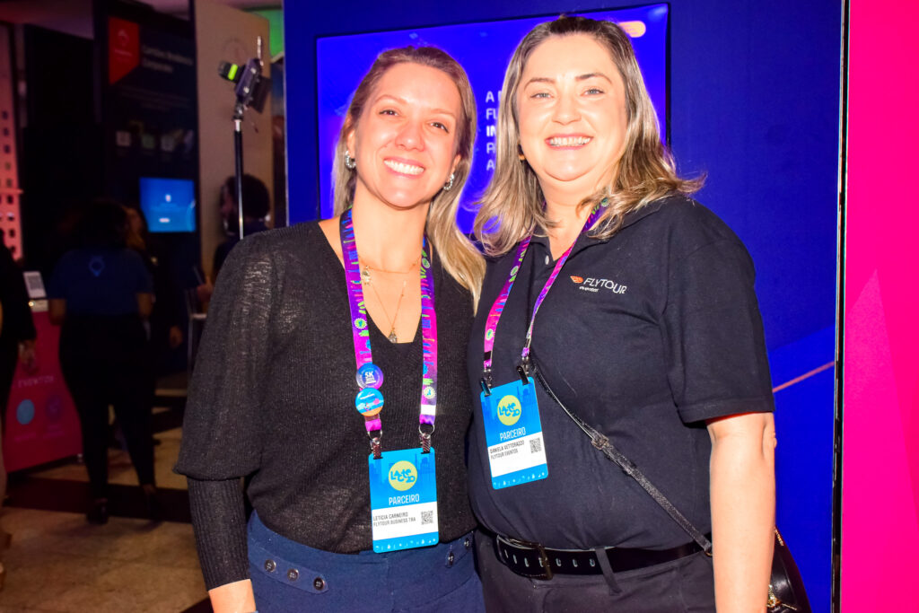 Leticia Carneiro e Daniela Vettorazzo, da Flytour
