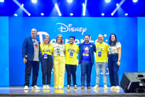 Alexander Haim, Bruna Bertozzo, Deborah Baldin e Alejandro Flores apresentaram as novidades que chegam aos parques da Disney nos próximos meses (Ana Azevedo/M&E)