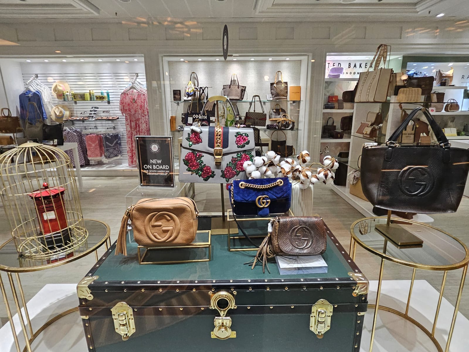 Lojas de grife no Queen Victoria Lojas de grife no Queen Victoria