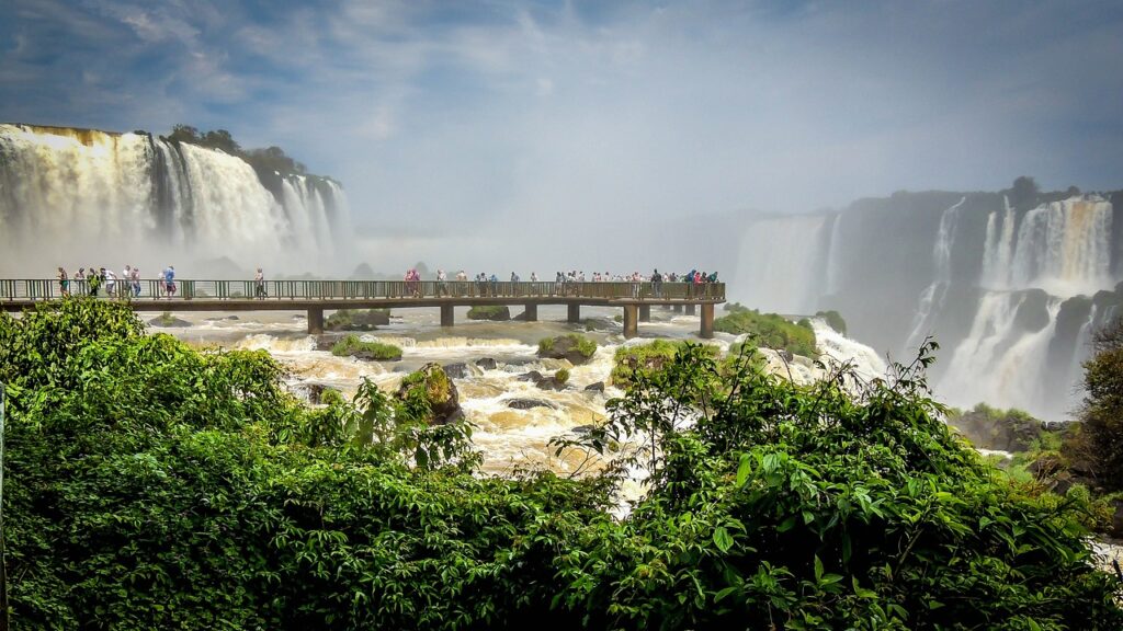 iguassus mouth 511500 1280 Paraná tem o terceiro maior número de registros no Cadastur em 2024