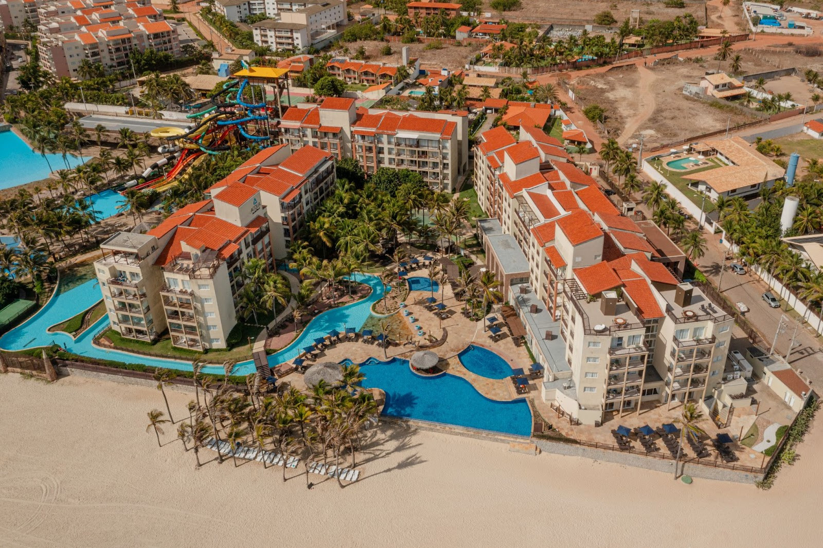 Beach Park e Azul renovam parceria com descontos exclusivos em pacotes de viagem Beach Park e Azul renovam parceria com descontos exclusivos em pacotes de viagem