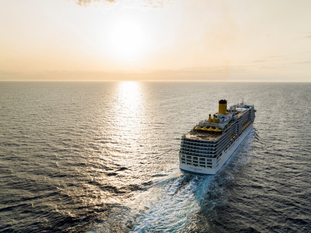 Costa lança Volta ao Mundo 2028 com Réveillon em Los Angeles e nova ilha nas Bahamas Serão 139 dias de viagem a bordo do Costa Deliziosa (Divulgação/Costa Cruzeiros)