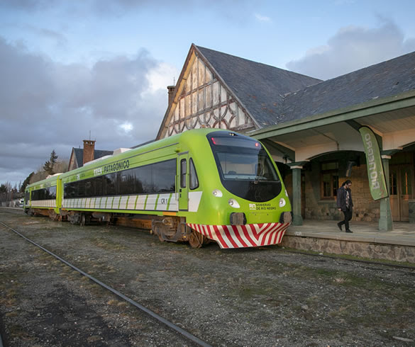 Trem Patagônico volta a operar e impulsiona turismo na região Trem Patagônico volta a operar e impulsiona turismo na região