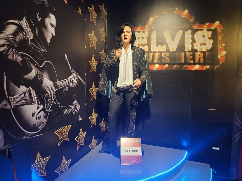 Elvis Presley Elvis Presley