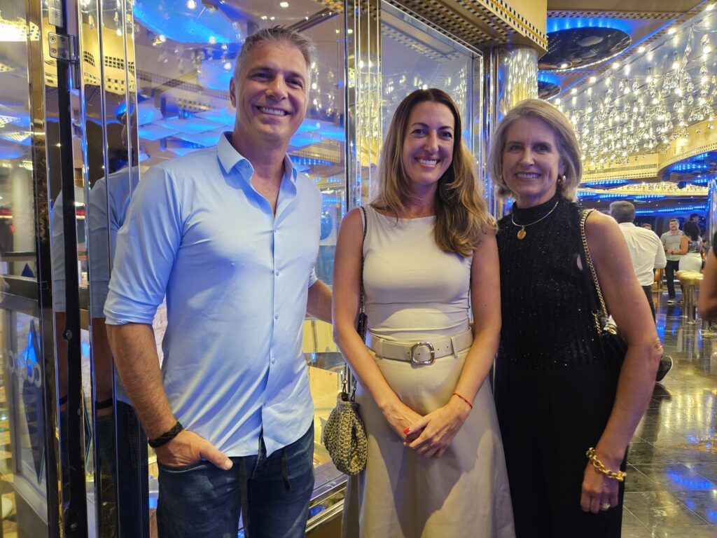 Alex Calabria, da Krooze, Marina Moreira, da Costa Cruzeiros, e Soraya Gili, da Trips And Tours Alex Calabria, da Krooze, Marina Moreira, da Costa Cruzeiros, e Soraya Gili, da Trips And Tours