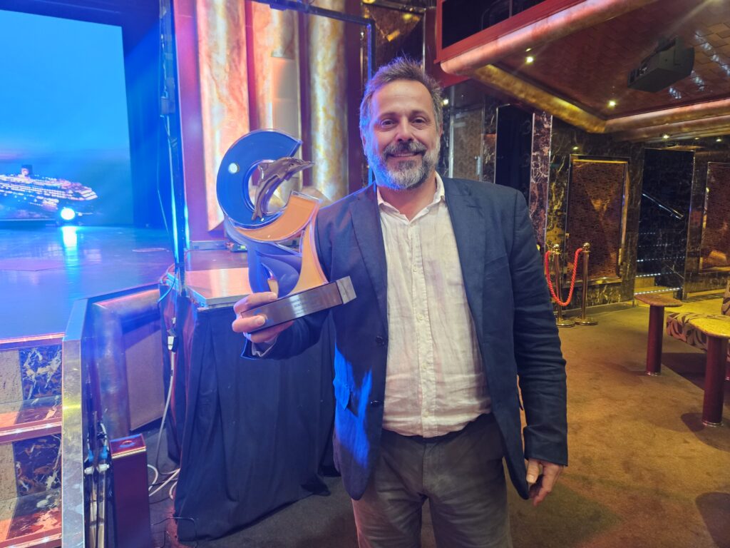 Tristan, da Bentacourt recebe prêmio da categoria RECONHECIMENTO A TRAJETÓRIA (Argentina)