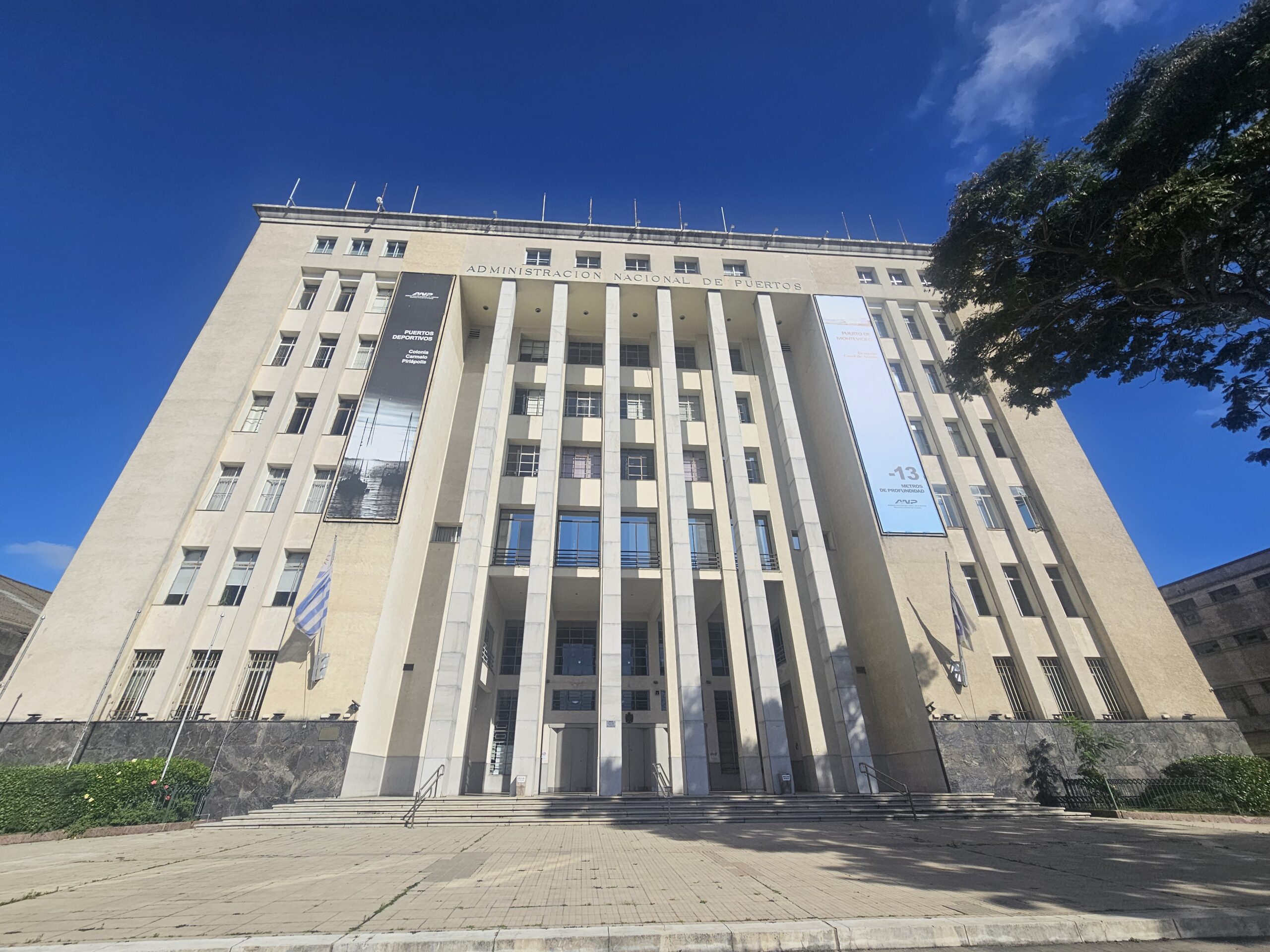 Administração de Portos do Uruguai