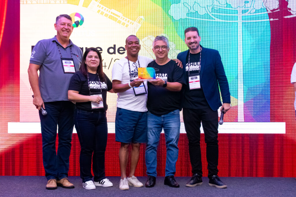 A agência Talentus Turismo foi uma das vencedoras do Melhores em Vendas 2024 da Schultz