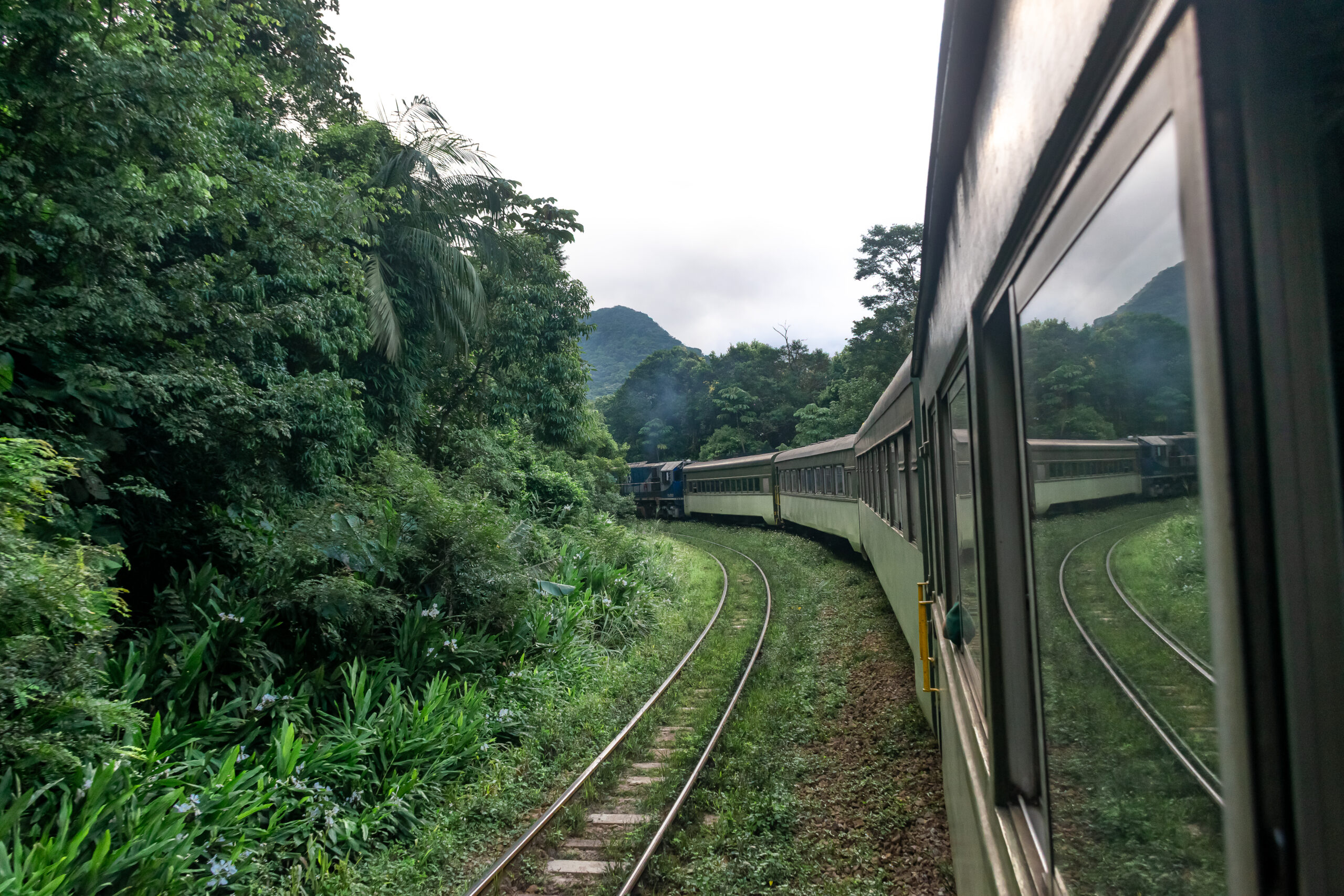 A viagem dura pouco mais de 3 horas