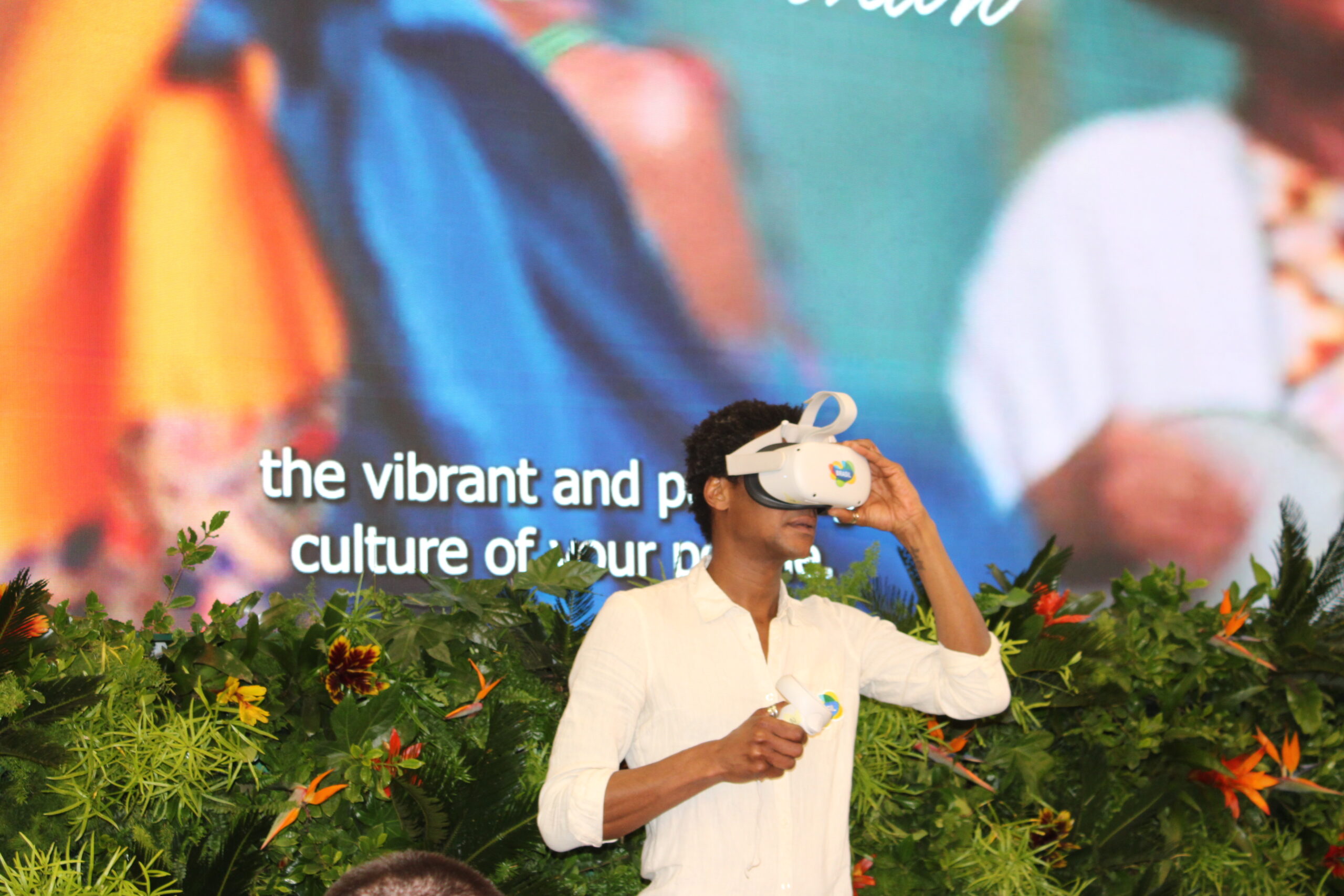 Através do VR, é possível descobrir as belezas do Brasil no estande da Embratur