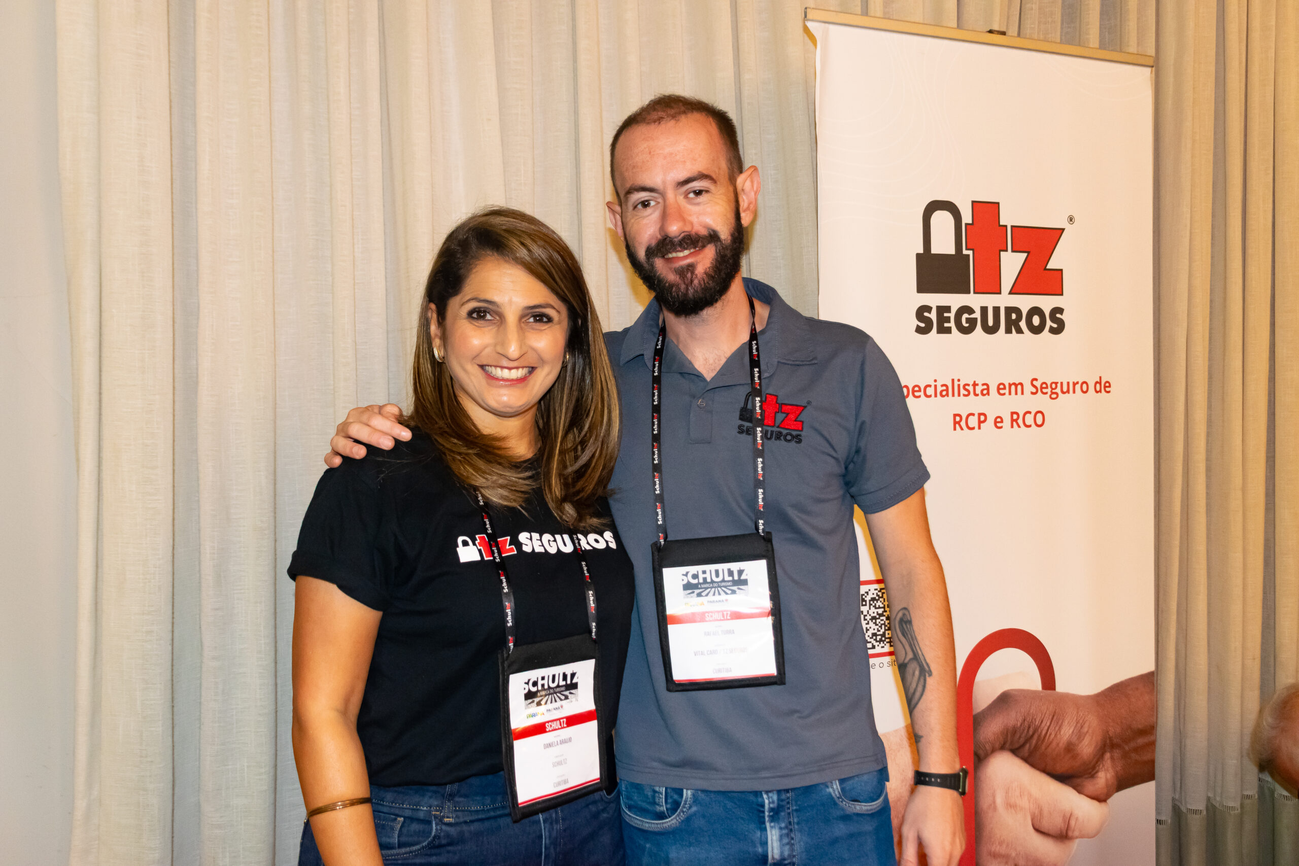 Daniela Araújo e Rafael Turra, da Schultz