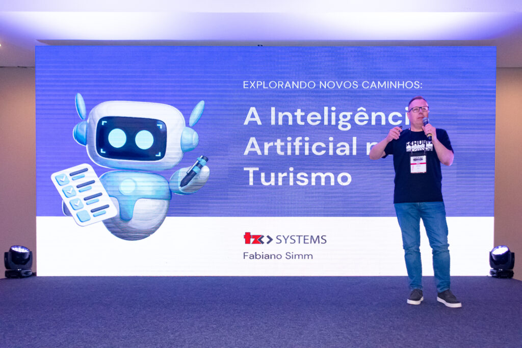 Fabiano Simm, da TZ Systems apresentando a Wikitravel