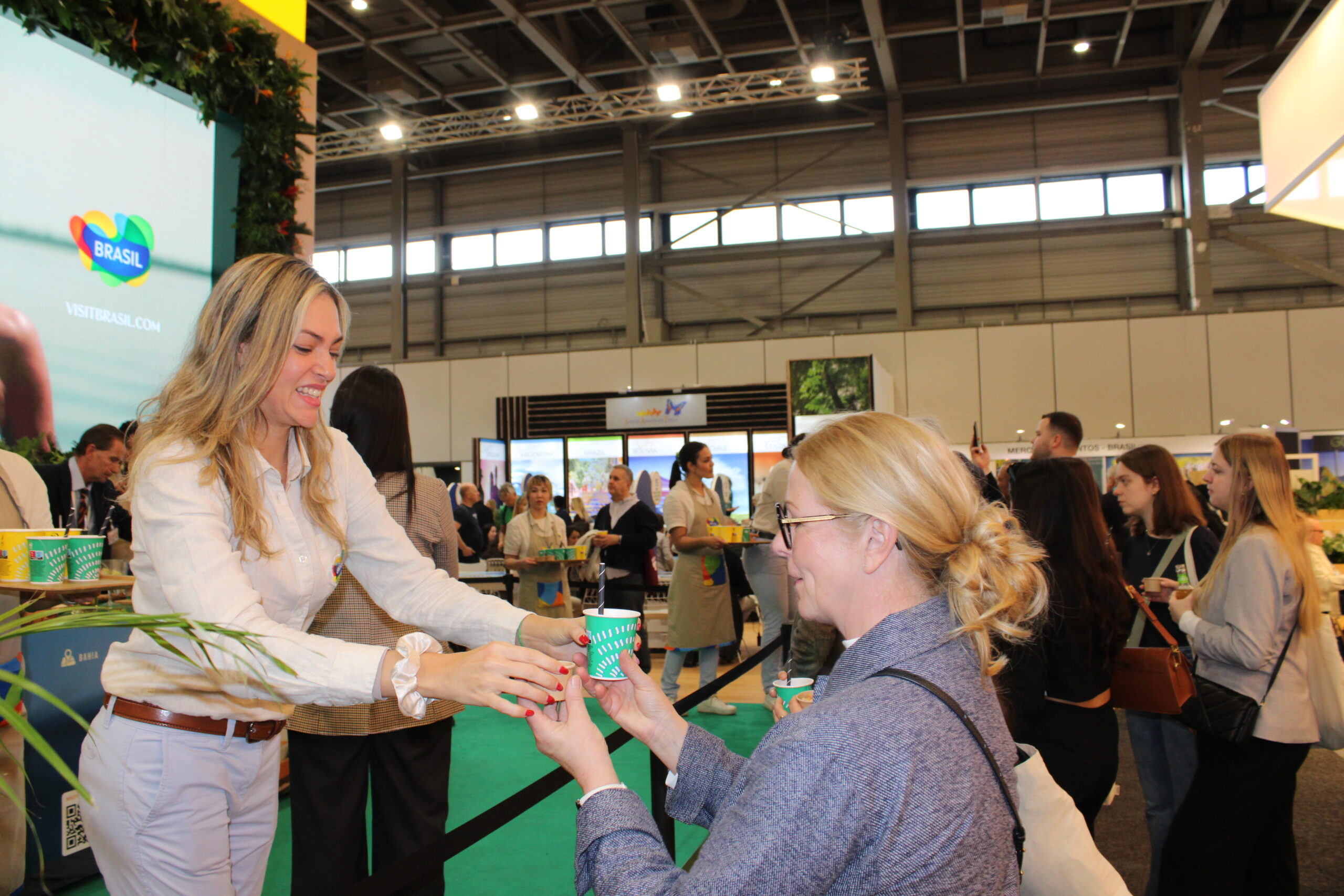 Os participantes da ITB puderam degustar o drink tradicional brasileiro Os participantes da ITB puderam degustar o drink tradicional brasileiro