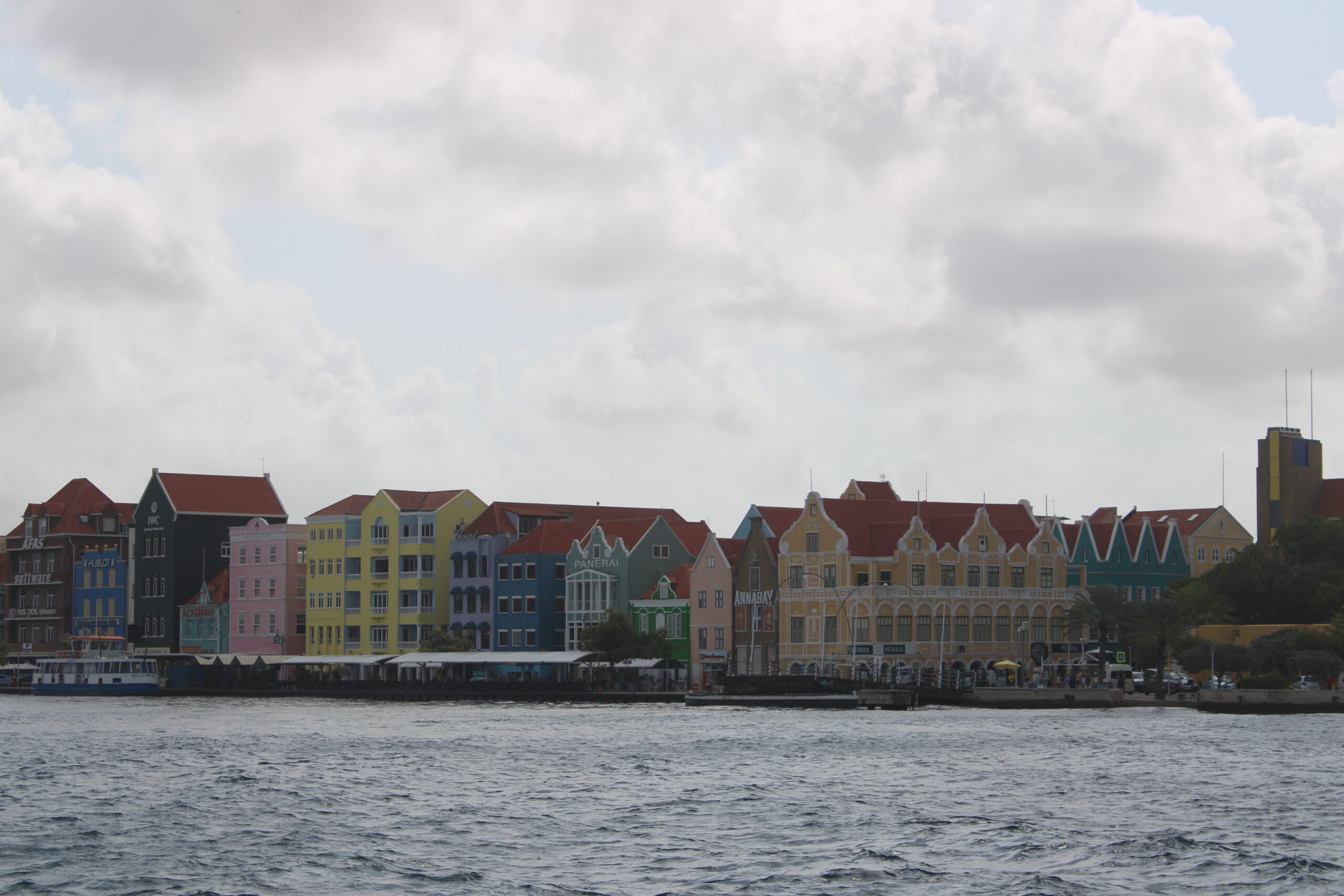 As casinhas coloridas de Curaçao