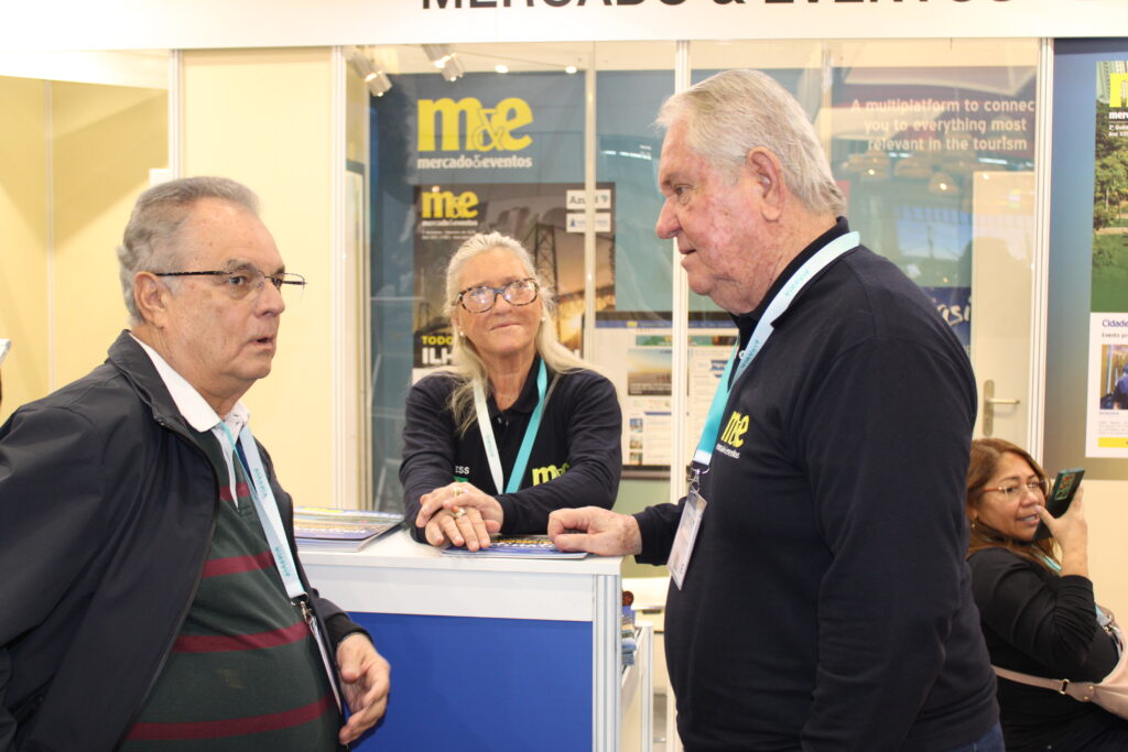Visita do presidente da Fecomércio-PE no estande do M&E na ITB de Berlim 2025