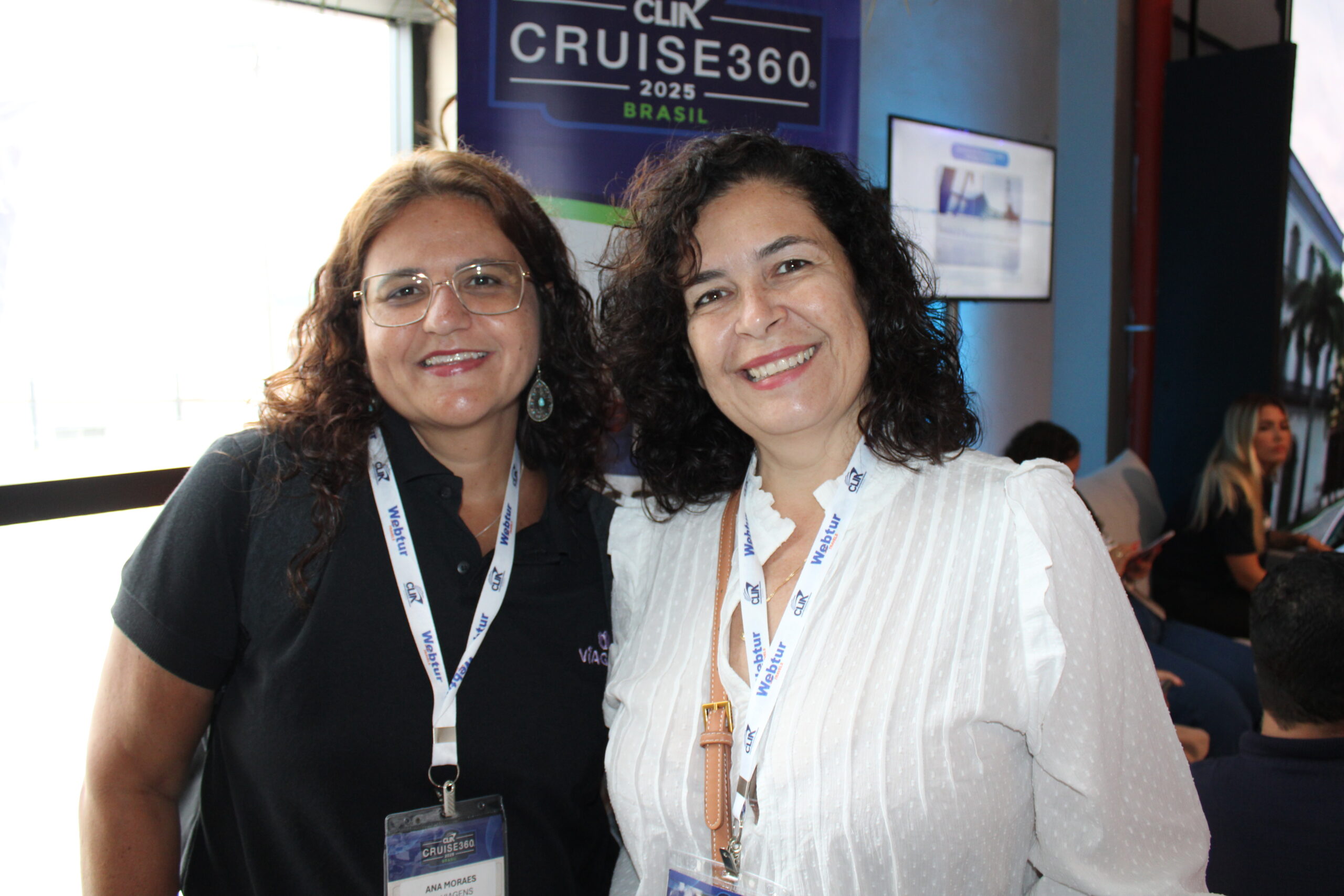 Ana Moraes, da OL Viagens, e Lílian Batista, da Jaçanã Turismo Ana Moraes, da OL Viagens, e Lílian Batista, da Jaçanã Turismo