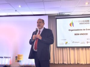 Toni Sando, presidente da Visite São Paulo, recepcionou os associados (Manuela Miniguini/M&E)