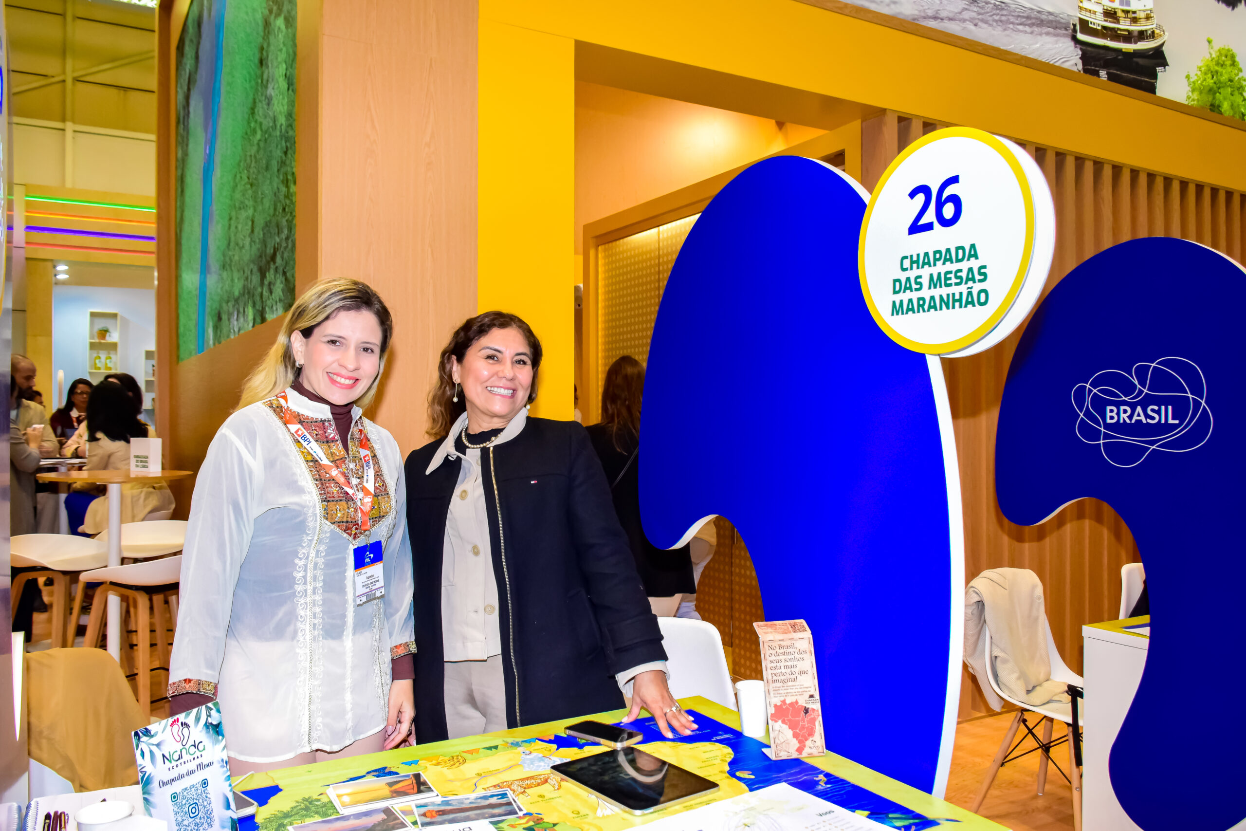 Cinthia Lucena e Antônia de Fátima, da Chapada das Mesas Cinthia Lucena e Antônia de Fátima, da Chapada das Mesas