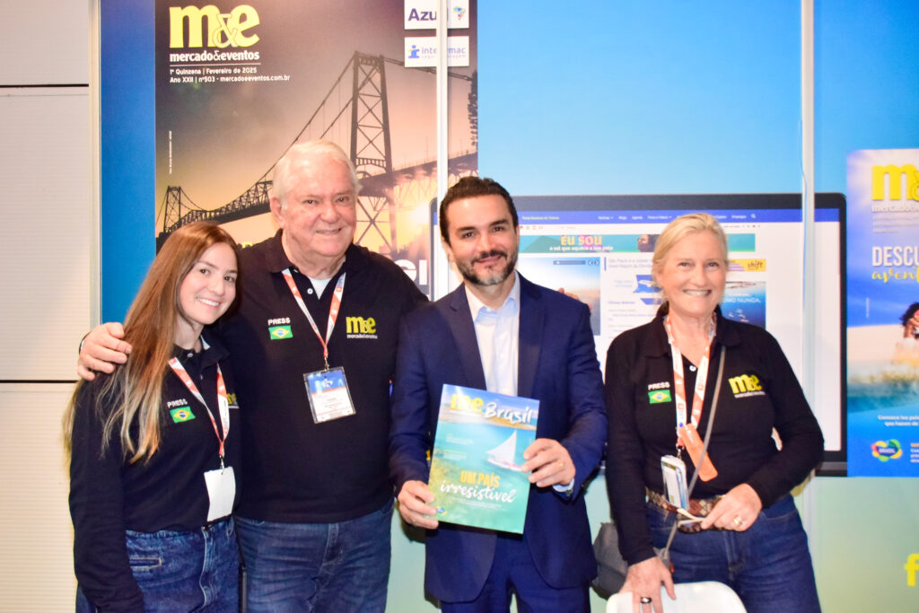 Julia Taylor, Roy Taylor e Rosa Masgrau, do M&E, com Celso Sabino, ministro do Turismo do Brasil