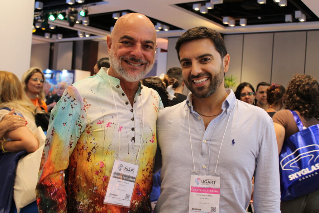 Marcelo Zingalli, da Travel Next, e Victor Hugo, da Victor Travel
