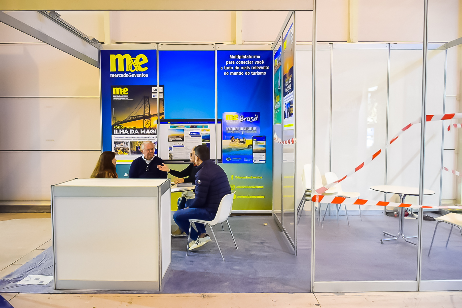 O M&E participa com estande na BTL recebendo autoridades do Turismo