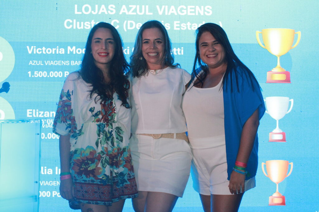 Victoria Mocochinski, da Rumos e Viagens, Elizandra Antunes, da Blue Catarina, e Laélia Rodrigues, da Plava Viagens e Turismo