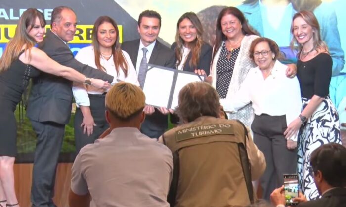 Em meio a assinatura de estratégias para fortalecer presença feminina no setor pelo MTur, discussão do Perse vem à tona 1 ec6842ee f483 4990 a89f 2d59bc41c032 e1742324990930 Em meio a assinatura de estratégias para fortalecer presença feminina no setor pelo MTur, discussão do Perse vem à tona