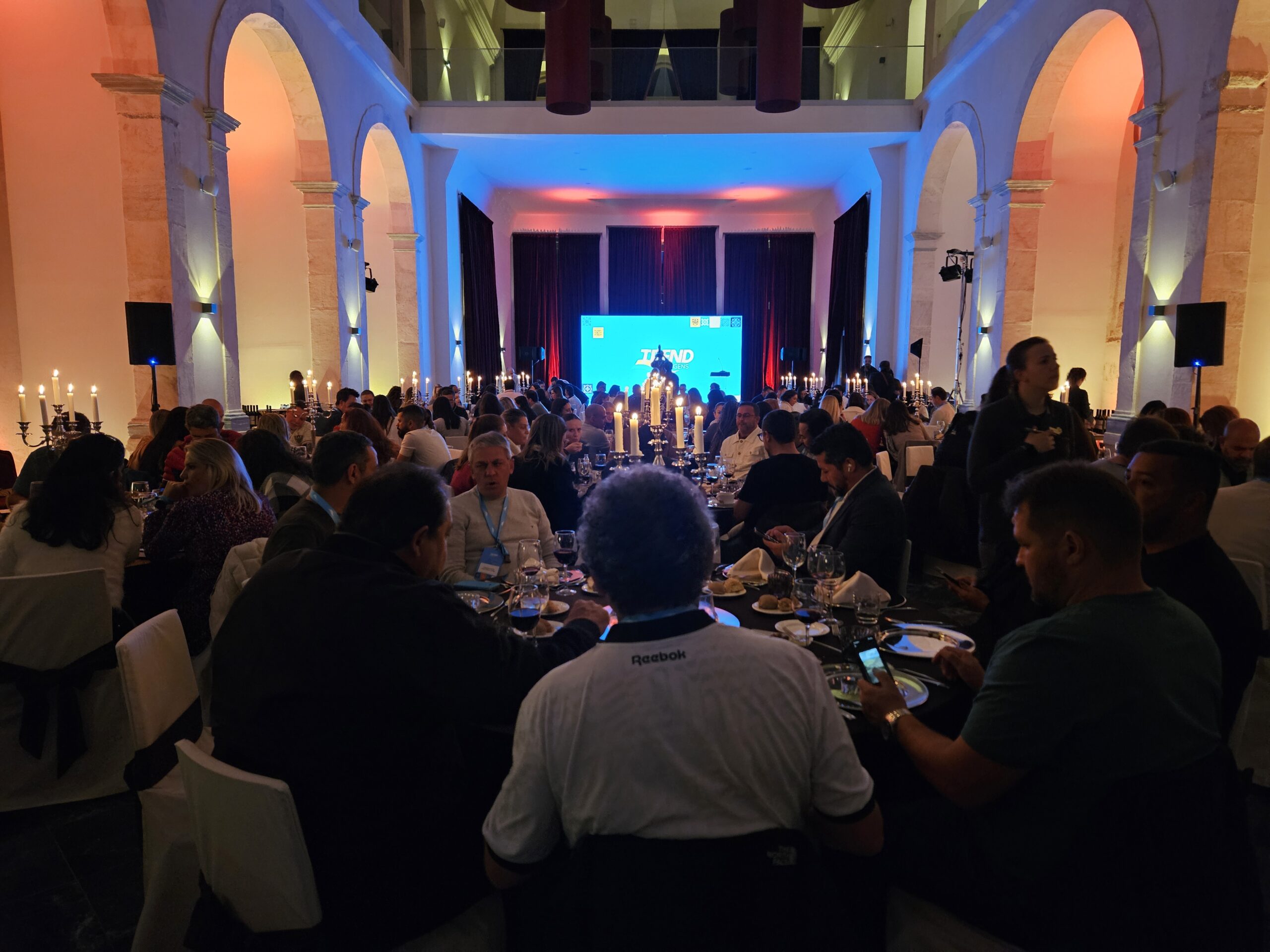 Jantar de premiação aos melhores funcionários da Trend