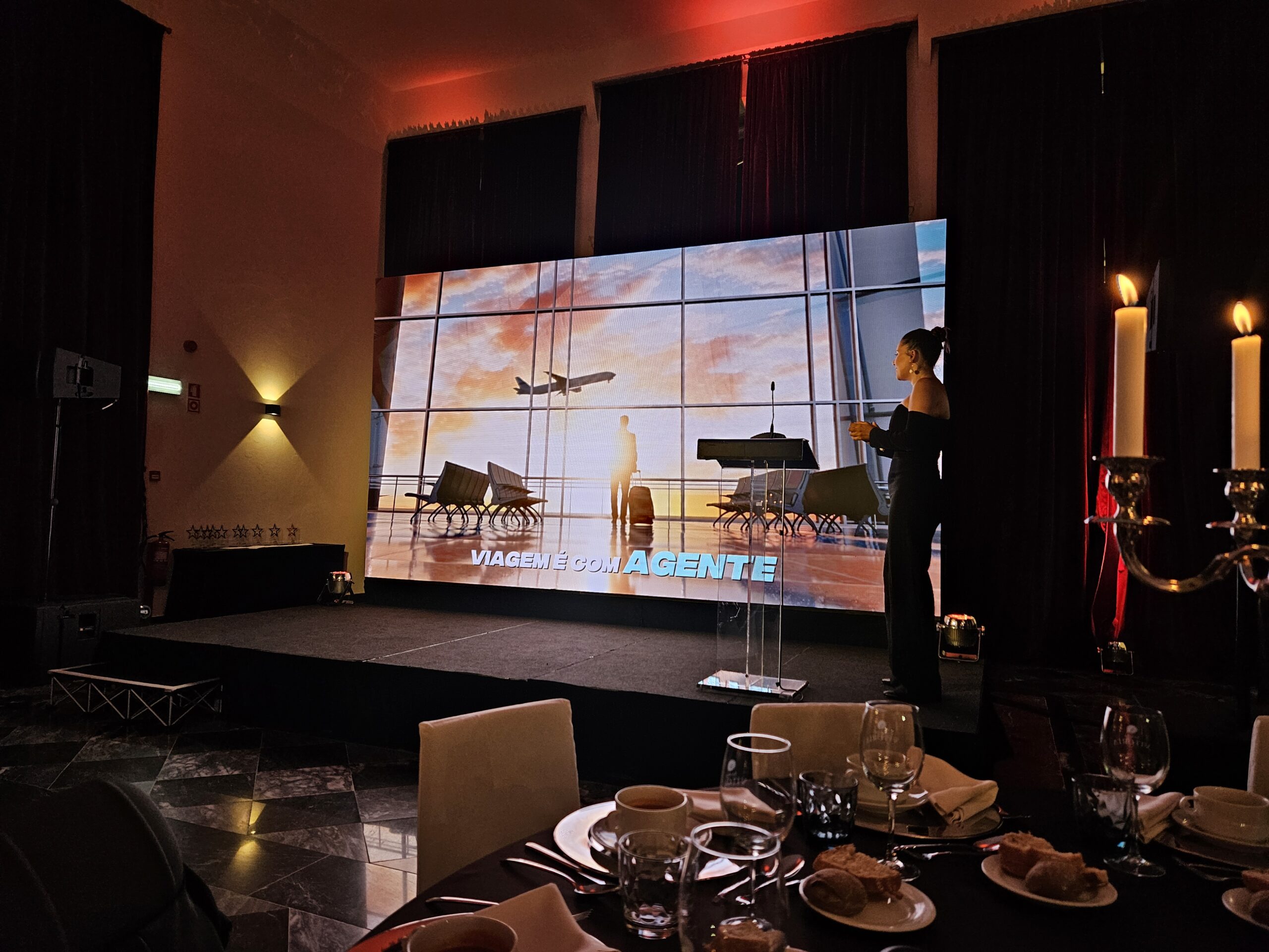 Fernanda Paranhos apresenta novo jingle da Trend