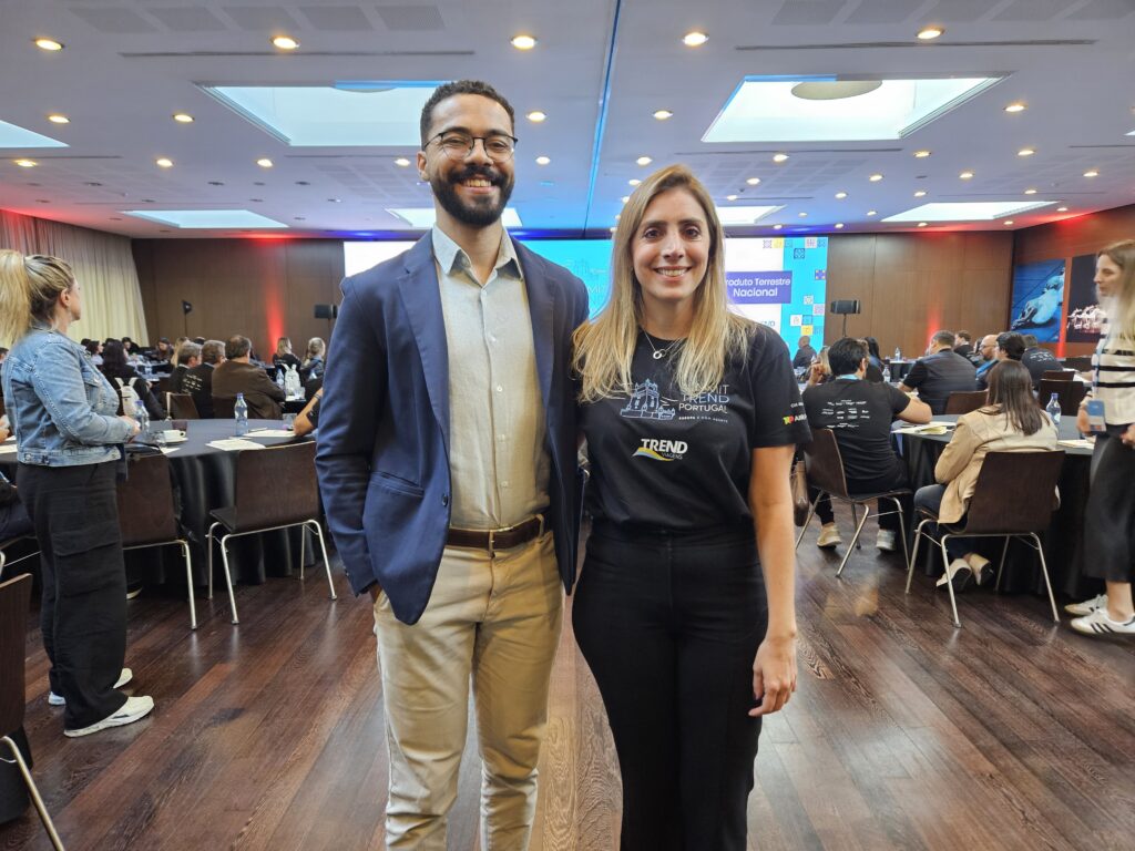 Allyson Oliveira, gerente sênior de vendas globais da Marriott Internacional, e Paula Rorato,.diretora de produtos internacional da CVC Corp