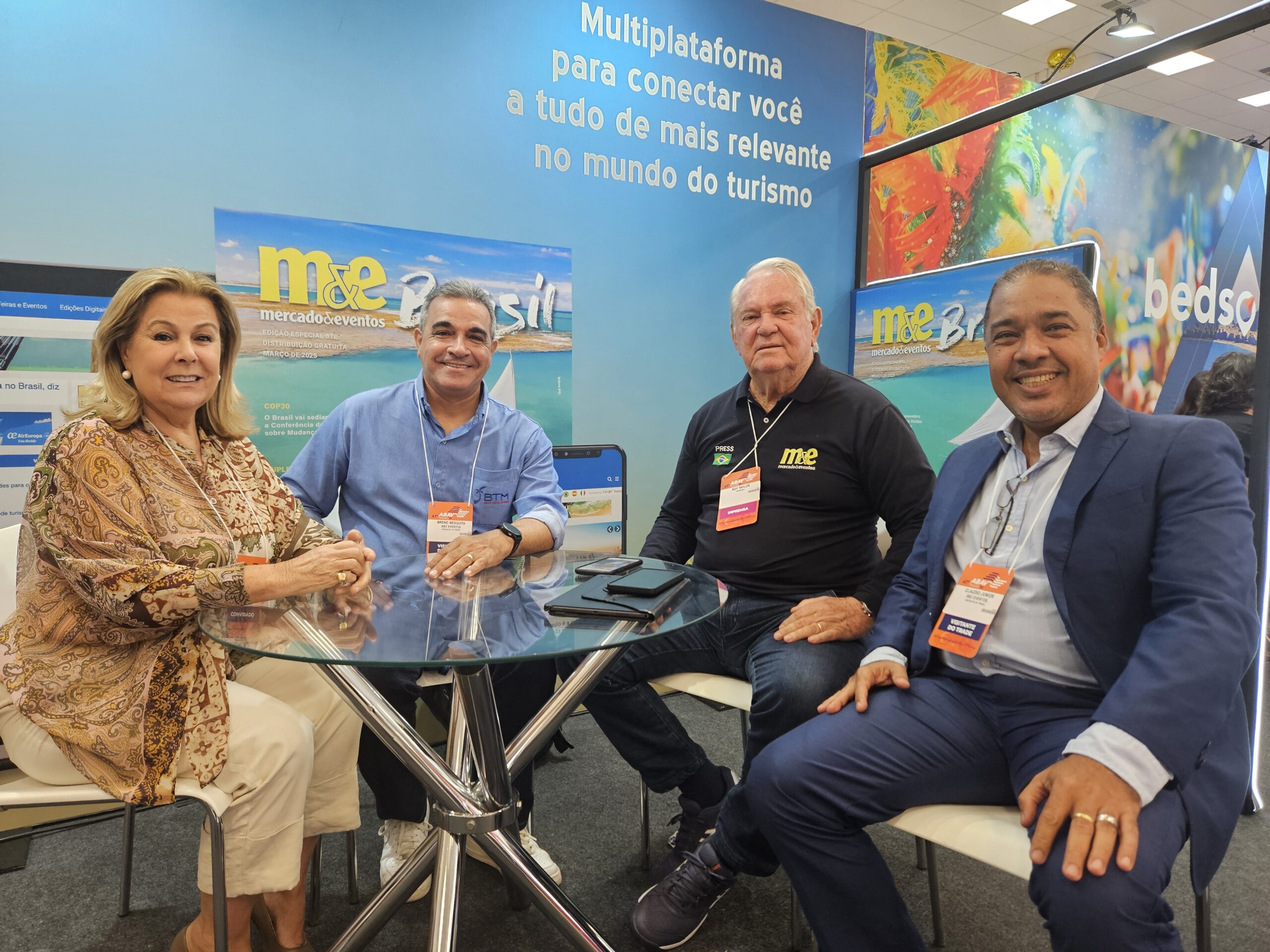Iria Rocha, Roy Taylor, do M&E, e Breno Mesquita e Claudio Junior, da BBC eventos