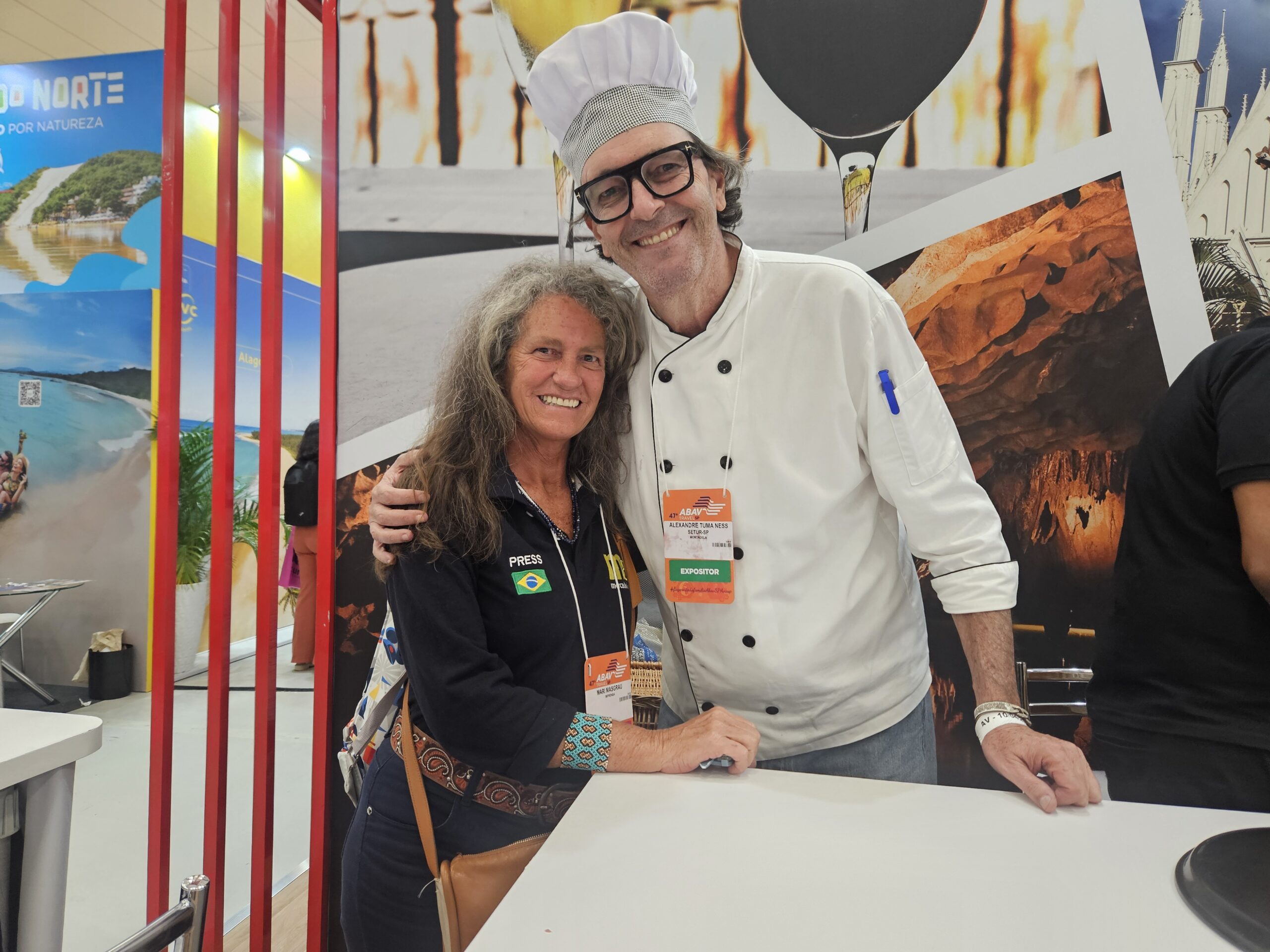 Mari Masgrau, do M&E, e Alexandre Tuma, da Setur-SP