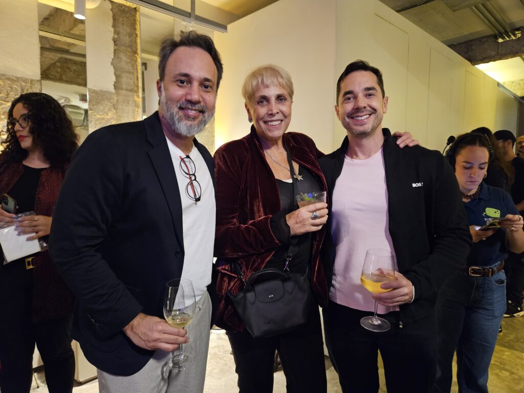 Alex Bernardes, da LGBT+ Turismo Expo e Boarding Gate, Christina Kler, da Boarding Gate, e Nando Paletta, da FVO