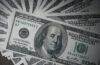 Apesar de queda, dólar mantém liderança do maior volume transacionado em março
