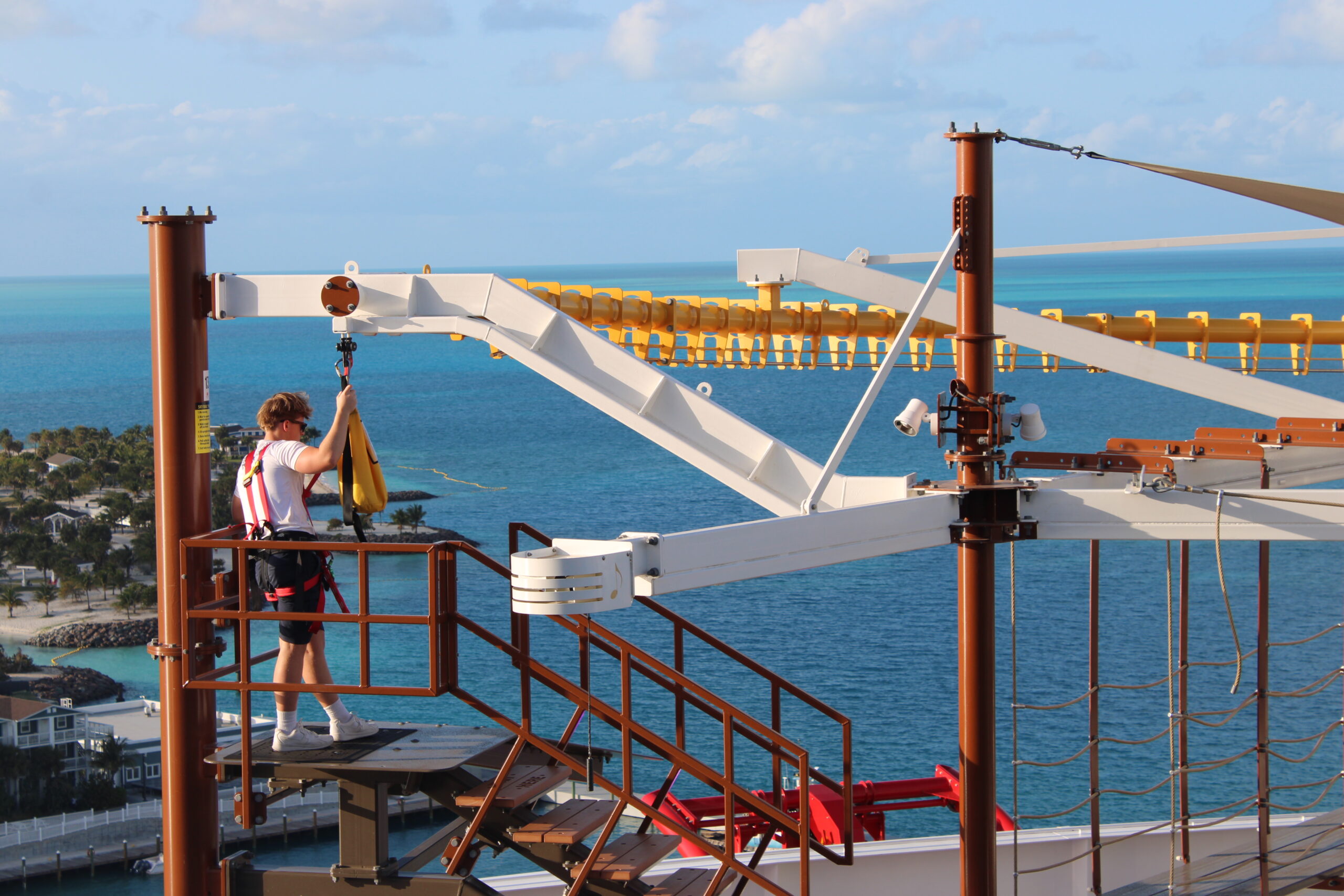 Aventura e diversão são conceitos que ficam evidentes neste navio