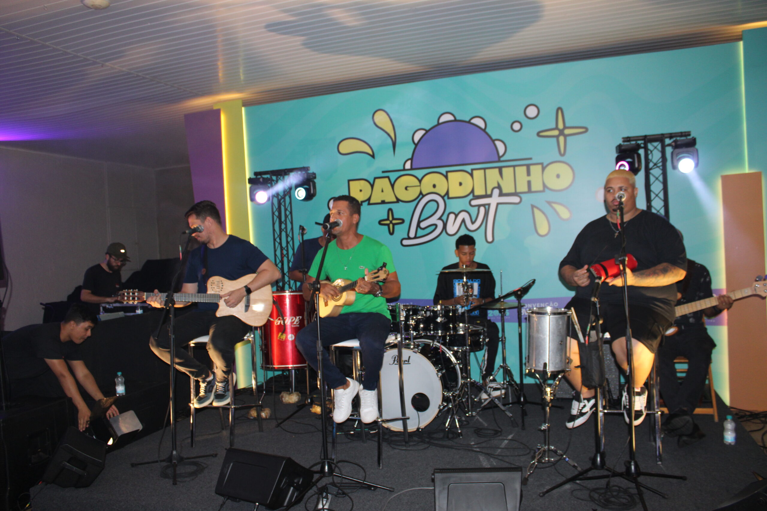 Banda animou o público Banda animou o público