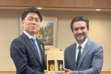 Brasil e Japão negociam retomada do fluxo turístico com foco em sustentabilidade e ecoturismo