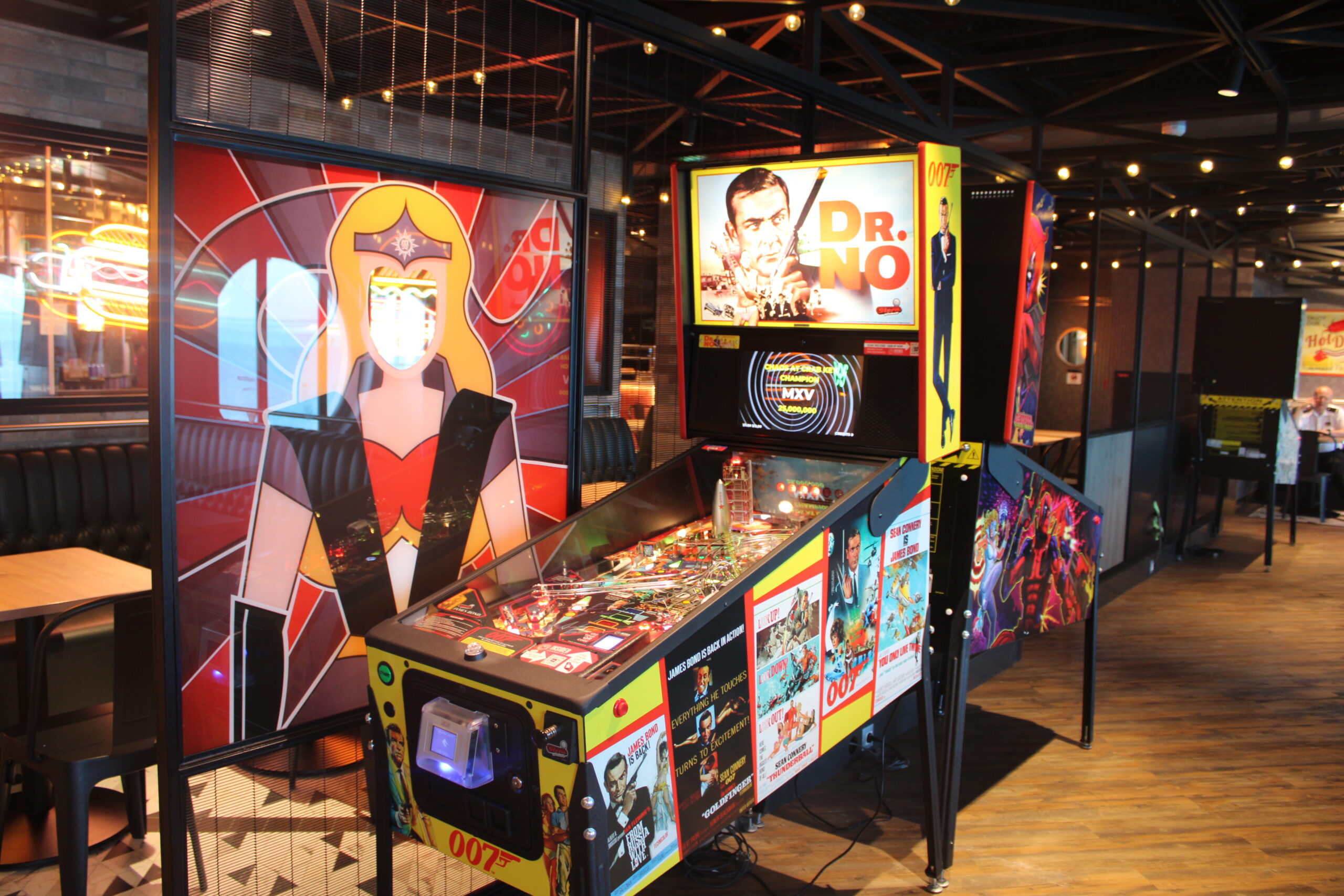 Com um espaço temático e bem americanizado, é uma das áreas mais populares do navio